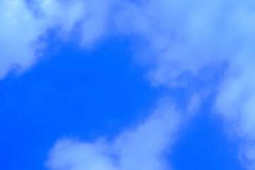 Obraz premium Blurred blue sky and white clouds Seamless outdoor background in high resolution 