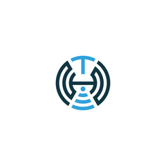 letter T H monogram logo © sukrisna
