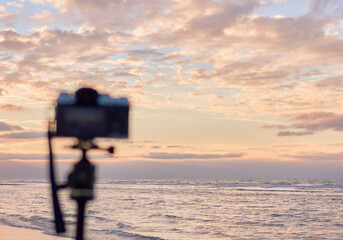 Photographer captures the sunset, see