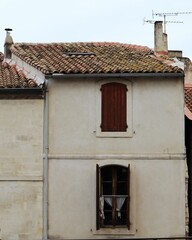 Obraz premium old roof with chimney