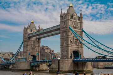 Fototapeta na wymiar London's Tower Bridge 3
