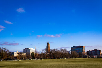 Fototapeta na wymiar Skyline of Nashville, Tennessee during bright sunny day