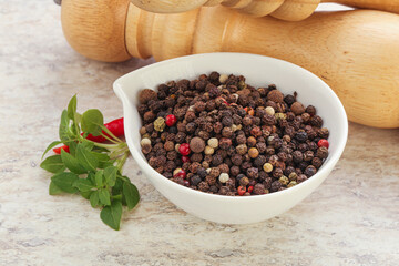 Peppercorn mix heap in the bowl