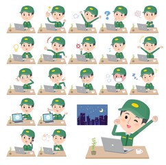 デスクワークに関する運送配達員男性のセット