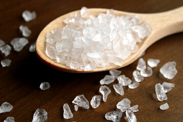 Lemon salt crystals in the spoon