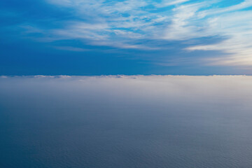 Fototapeta premium 夕方の海と空