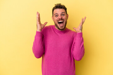 Young caucasian man isolated on yellow background screaming to the sky, looking up, frustrated.