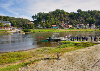Fähre Anleger in Rathen an der Elbe, Elbsandsteingebirge, Sächsische Schweiz, Sachsen,...