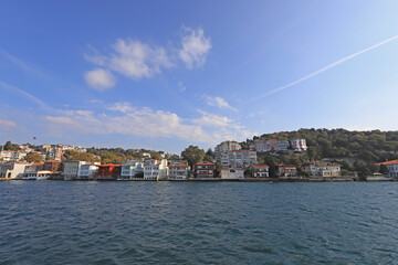 Fototapeta premium Istanbul - Turkey September 14, 2021 Photos of Üsküdar district from the ferry.