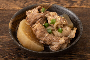 牛すじ大根(牛すじ煮込み)