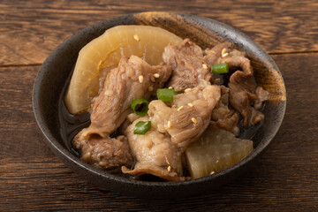 牛すじ大根(牛すじ煮込み)
