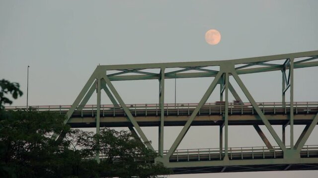  moon over boston tobin bridge sunset.mov
