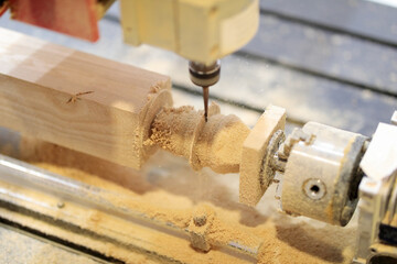 workpiece processing on wood turning lathe machine