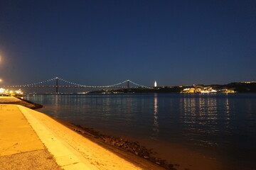 Lisbon Ponte 25 de April by night