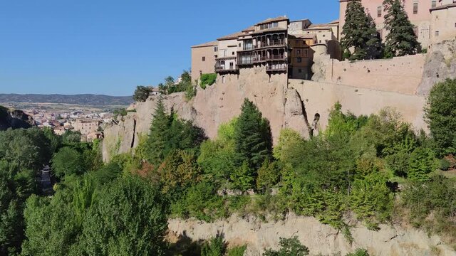 Las famosas casas colgantes de la ciudad de Cuenca, España