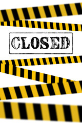 Absperrband mit dem Wort Closed als Stempelabdruck