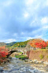 Fototapeta na wymiar 秋の秋月目鏡橋　福岡県朝倉市　AkizukiMegane bridge in autumn. Fukuoka-ken Asakura city