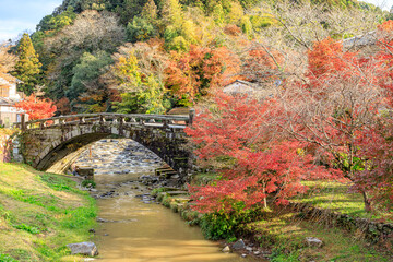 秋の秋月目鏡橋　福岡県朝倉市　AkizukiMegane bridge in  autumn.  Fukuoka-ken Asakura city