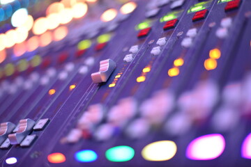 Digitales Audio Mischpult Lawo