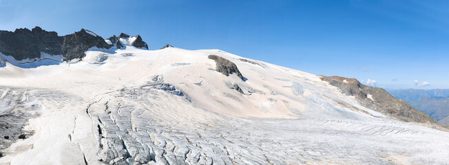 Massif des écrins, la Grave et le glacier de la  Girose