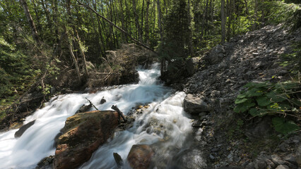 Massif des écrins, lac et cascades du Lauvitel