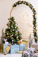 Christmas tree with gifts