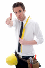 Geschäftsmann mit Handwerkszeug