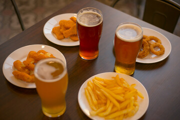 Cerveza y papas
