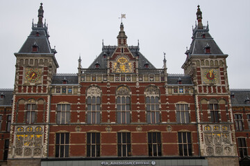 Fototapeta na wymiar Amsterdam Central Station in Holland