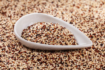 Chenopodium Quinoa - Photo Of Real Quinoa Seed Mix: White, Red And Black Quinoa