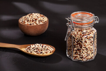 Chenopodium Quinoa - Photo Of Real Quinoa Seed Mix: White, Red And Black Quinoa