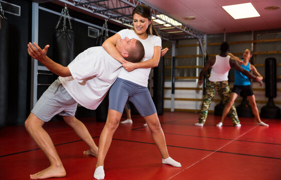 Boss Strangle รูปภาพStranglehold – เลือกดูภาพถ่ายสต็อก เวกเตอร์ และวิดีโอ1,047 ...