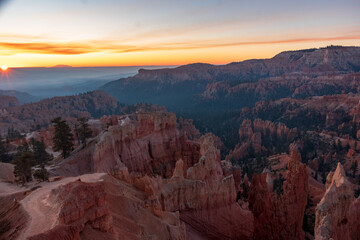 Bryce Canyon National Park in the Morning hiking