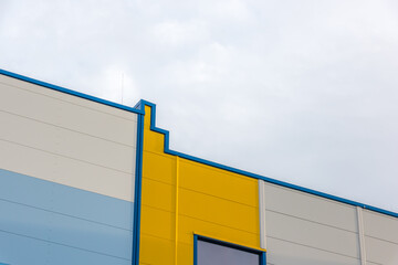 The step in the roof of the colorful facade 
