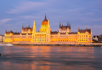 Obraz premium The Hungarian Parliament Building in Budapest
