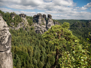 Elbsandsteingebirge - Felszinnen