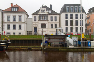 Rio o River en la ciudad de Oldemburgo o Oldenburg en el pais de Alemania, Germany o Deutschland