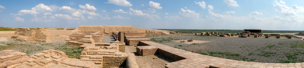 Fototapeta premium Reconstruction of Otrar city walls and columns. Otyrar (Farab) ancient town, homeland of Al-Farabi.
