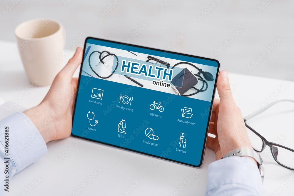 Aufkleber unrecognizable businessman checking health app while working in office
