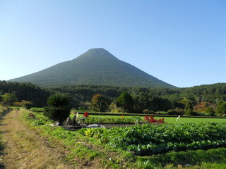 青空と大地と薩摩富士