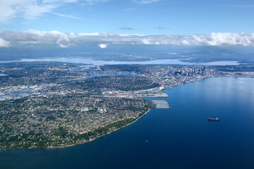 Fototapeta premium Panoramic View of a Seattle from the air.