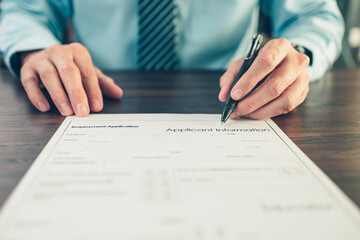 HR staff Submit a job application for new employees to fill out job application documents..job...