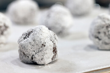 Crinkle cookies before baking, ready for the family gathering!