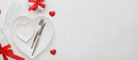 Stylish table setting and gifts for Valentine's Day on white background with space for text - obrazy, fototapety, plakaty