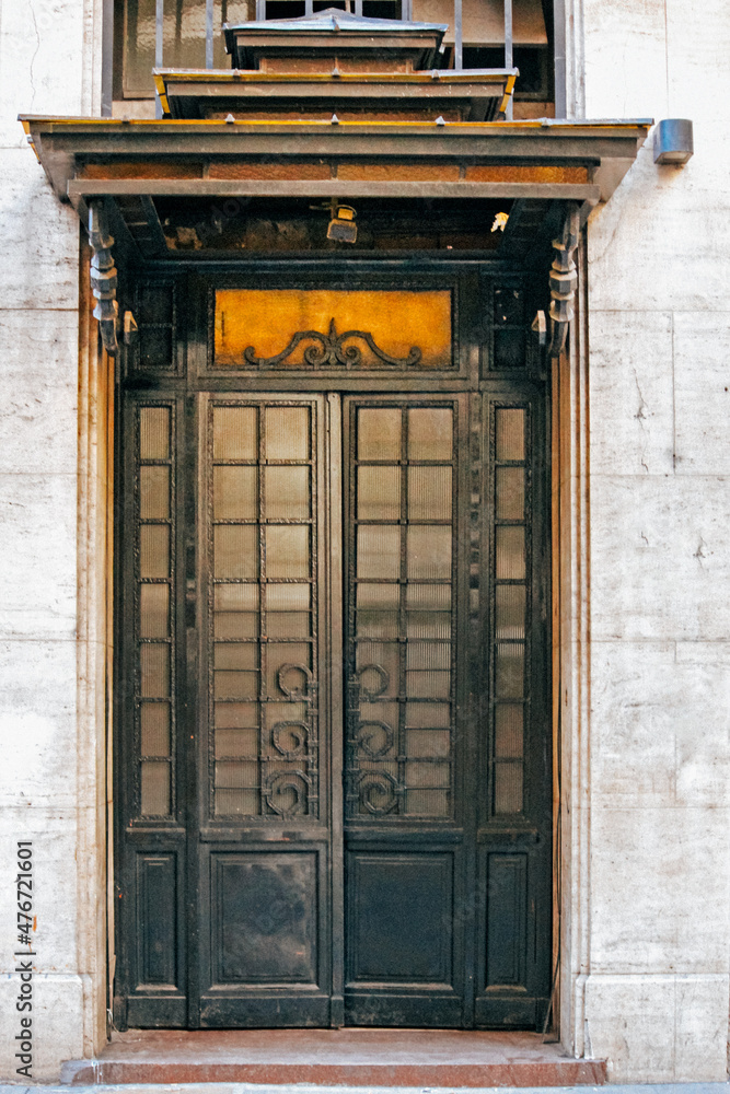 Wall mural Old door