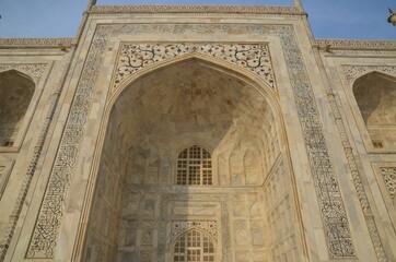 Fototapeta na wymiar Decorated walls of Taj Mahal