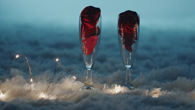 calici di Champagne per san Valentino su tappeto sfondo bianco
