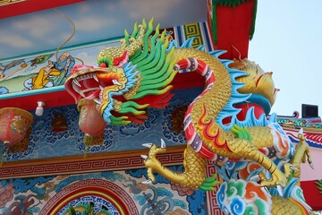 chinese dragon statue in chinese temple