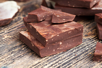 real milk chocolate with powdered milk