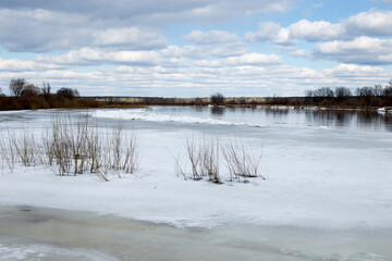 Spring ice on a fast river, ice drift